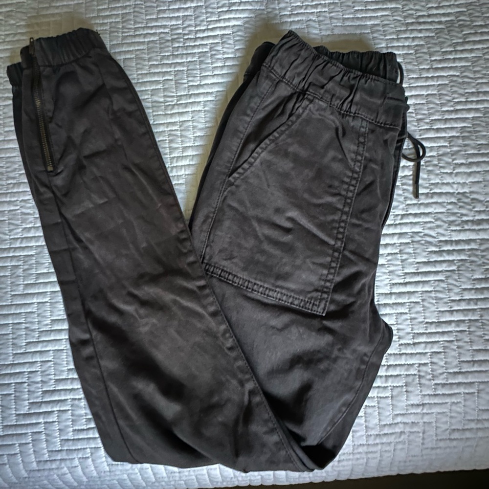 Black American Eagle Pants